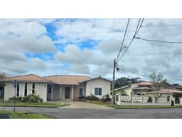 Casa en Alquiler o Venta Coquito Hills