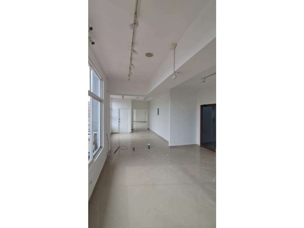 Local Planta Alta Edificio Bihai Plaza Frente Vía Boquete — foto 6