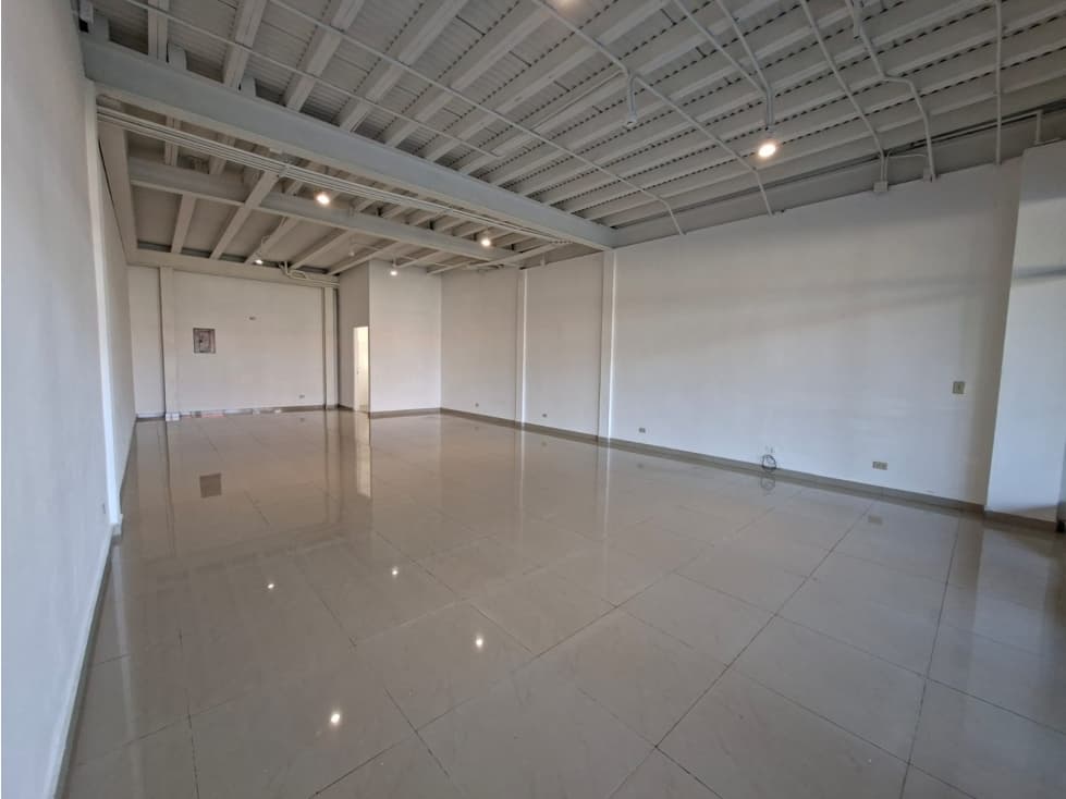 Local 80 M2 Swiss Plaza — foto 3