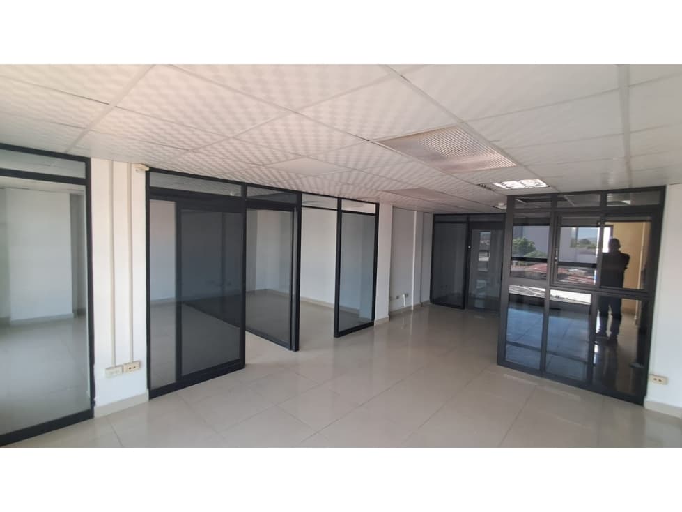 Oficinas Premium en Torre Canal Bank — foto 5