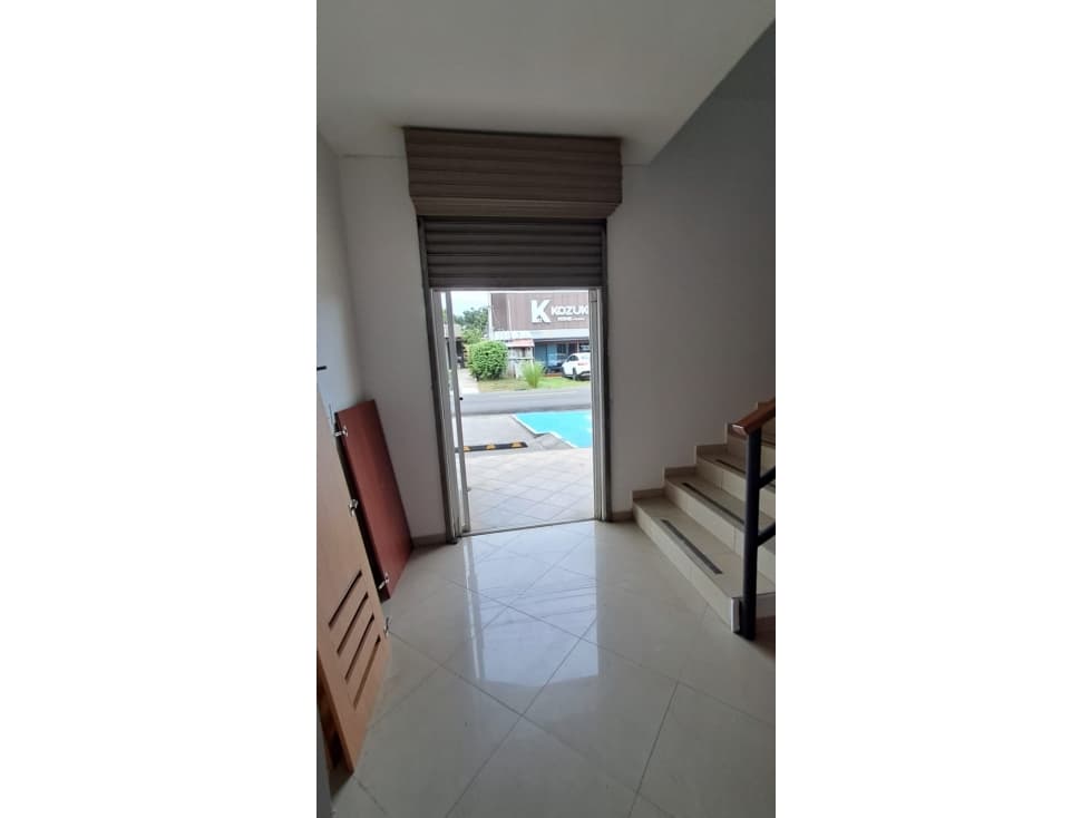 Local Planta Alta Edificio Bihai Plaza Frente Vía Boquete — foto 1
