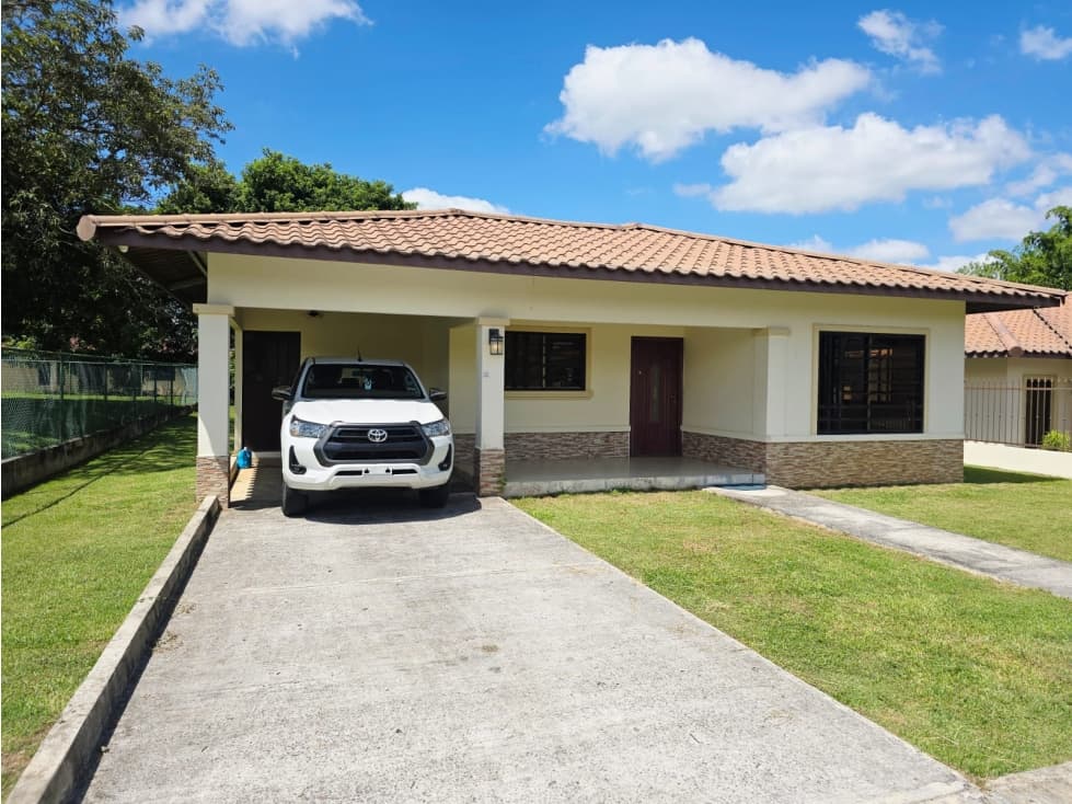 CASA EN DORAL VILLAS LOS ALGARROBOS — foto 1
