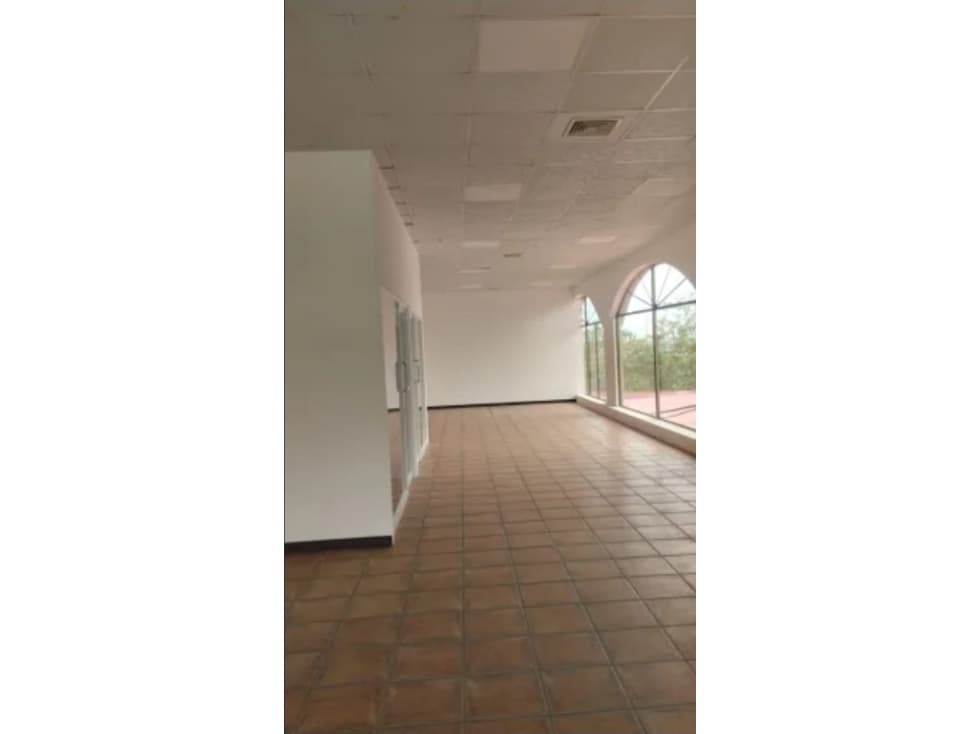 ALQUILO LOCAL EN ALBROOK — foto 6