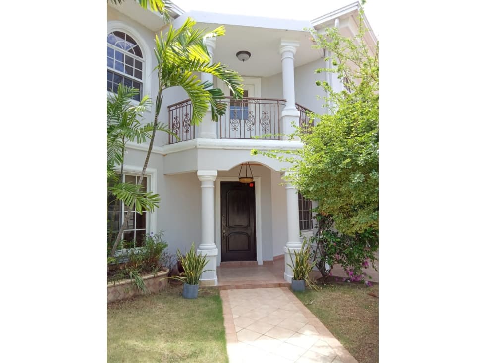CASA EN COSTA BAY — foto 1