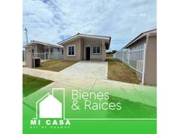 Se Alquila Casa vacía o semi amoblada - La Riviera, Penonomé, C612