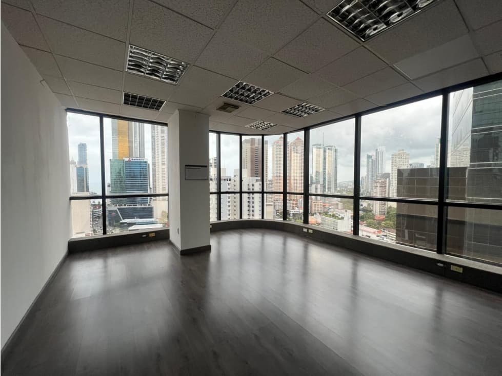 Oficina Reposeída en Venta 164 m² PH Plaza Banco General, Obarrio — foto 1