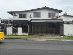 Local Comercial en Alquiler en La Locería | 40 m²