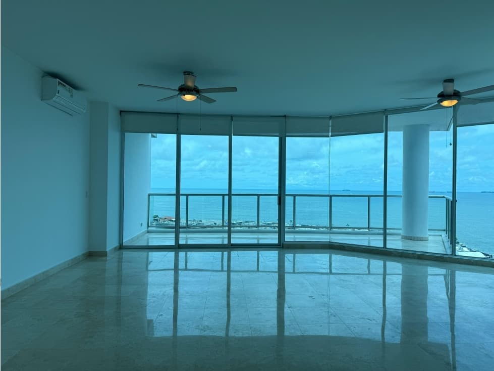 Venta de Apartamento en PH Sky Avenida Balboa — foto 3