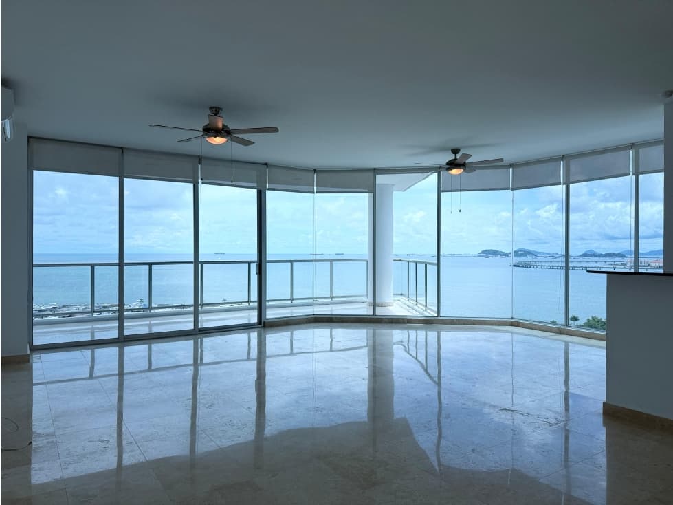 Venta de Apartamento en PH Sky Avenida Balboa — foto 4