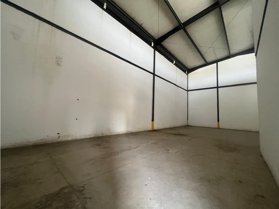 Ofibodega Reposeída en Venta Parque Industrial de las Américas — foto 3