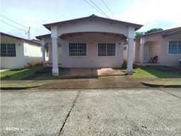 Casa Reposeída en Venta Residencial Brisas del Golf, Arraiján