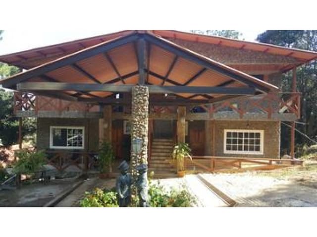VENTA DE CASA EN ALTOS DE CERRO AZUL - EL ALCAZAR .