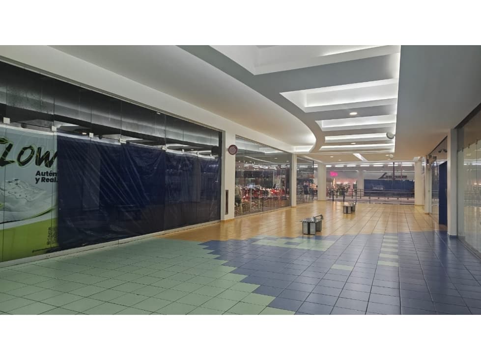 VENTA - LOCAL COMERCIAL EN ALBROOK MALL- 214 M2 — foto 1