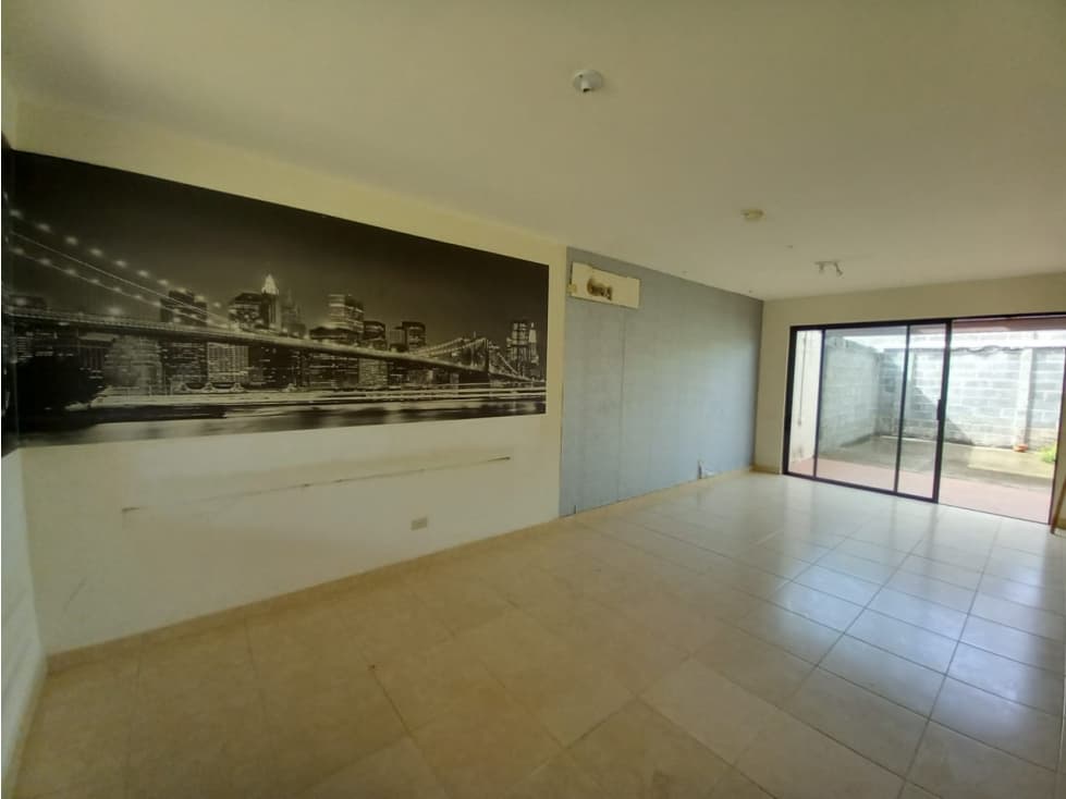 VENTA DE CASA EN RESIDENCIAL LA ARBOLEDA - LA CHORRERA — foto 2