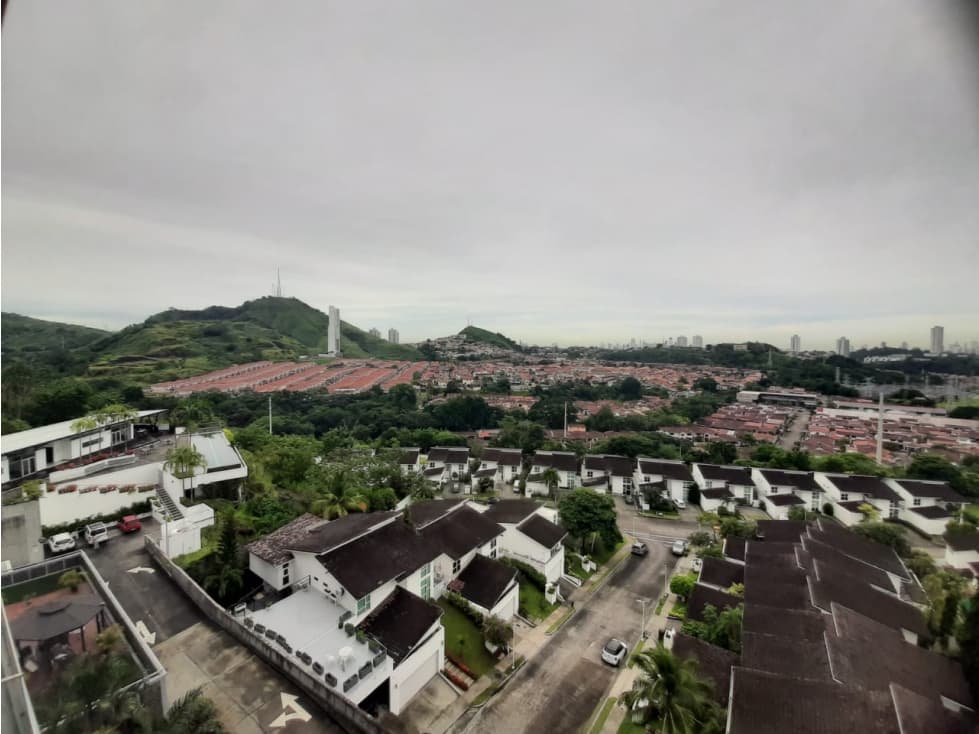VENTA DE AMPLIO APARTAMENTO EN PH 4 HORIZONTES - ALTOS DE PANAMA — foto 2