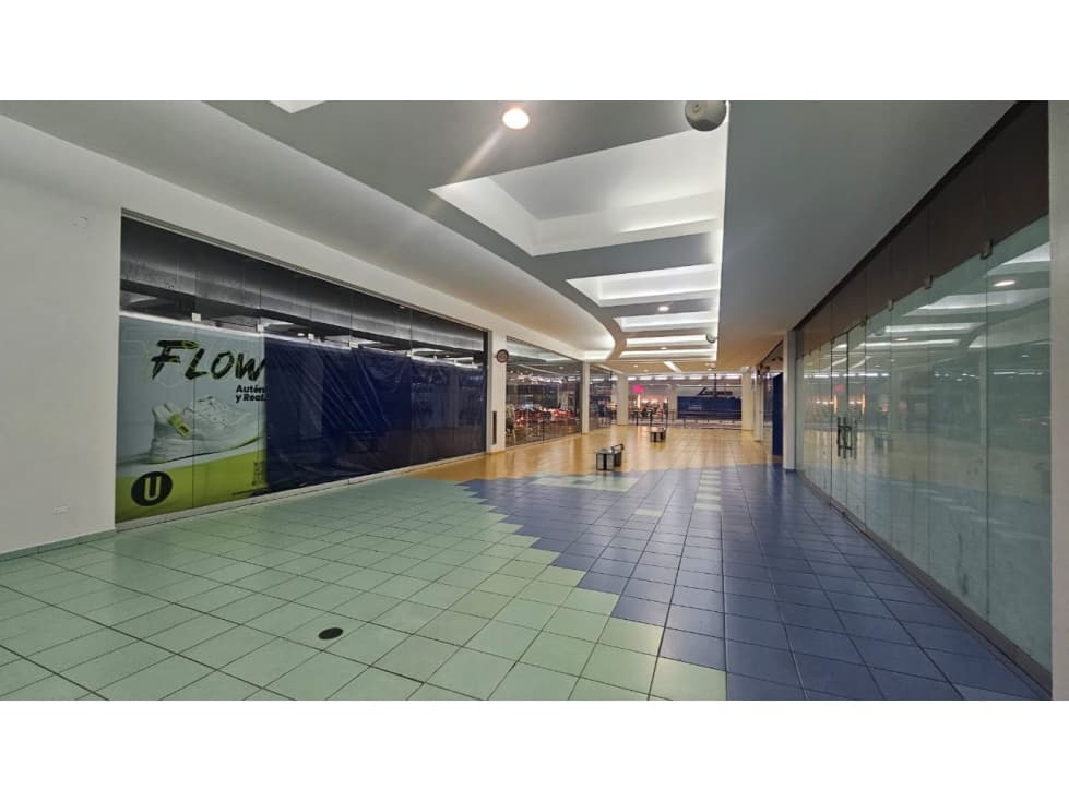 VENTA DE LOCAL COMERCIAL EN ALBROOK MALL - 202M2 — foto 3