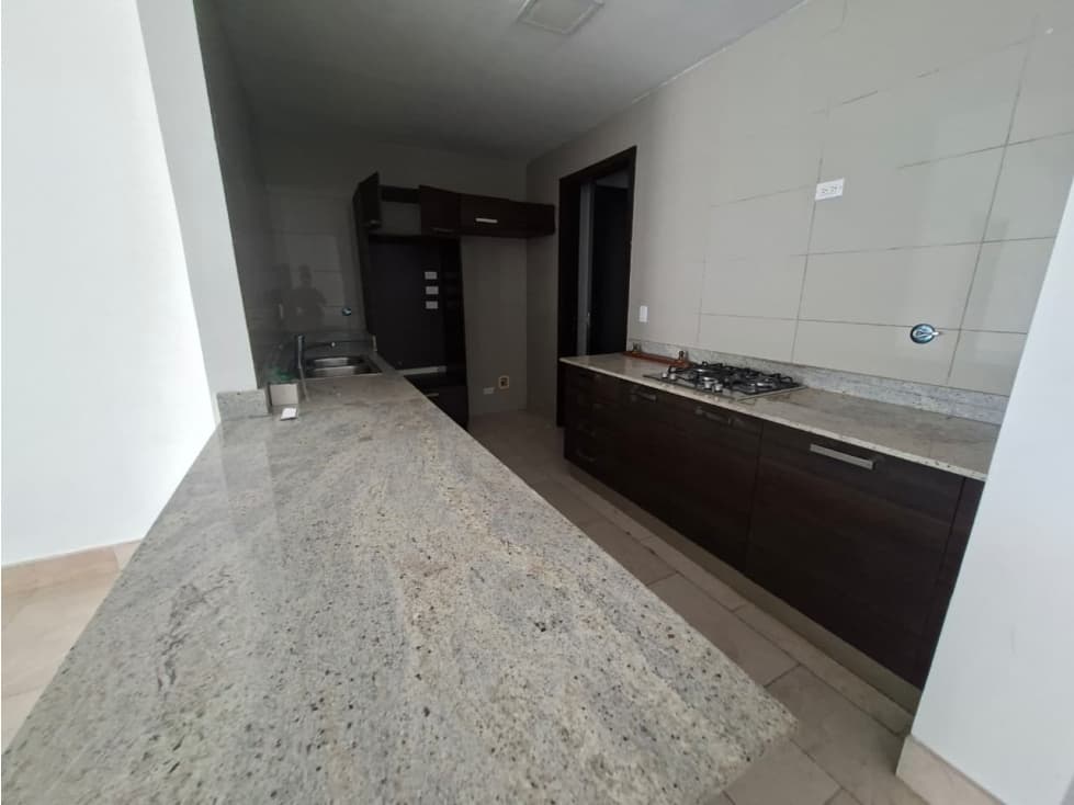 Venta de Apartamento de 191 m² - PH Grand Tower, Punta Pacífica — foto 3