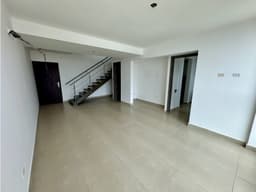 Se vende Penthouse en Ph Kings Park, Condado del Rey