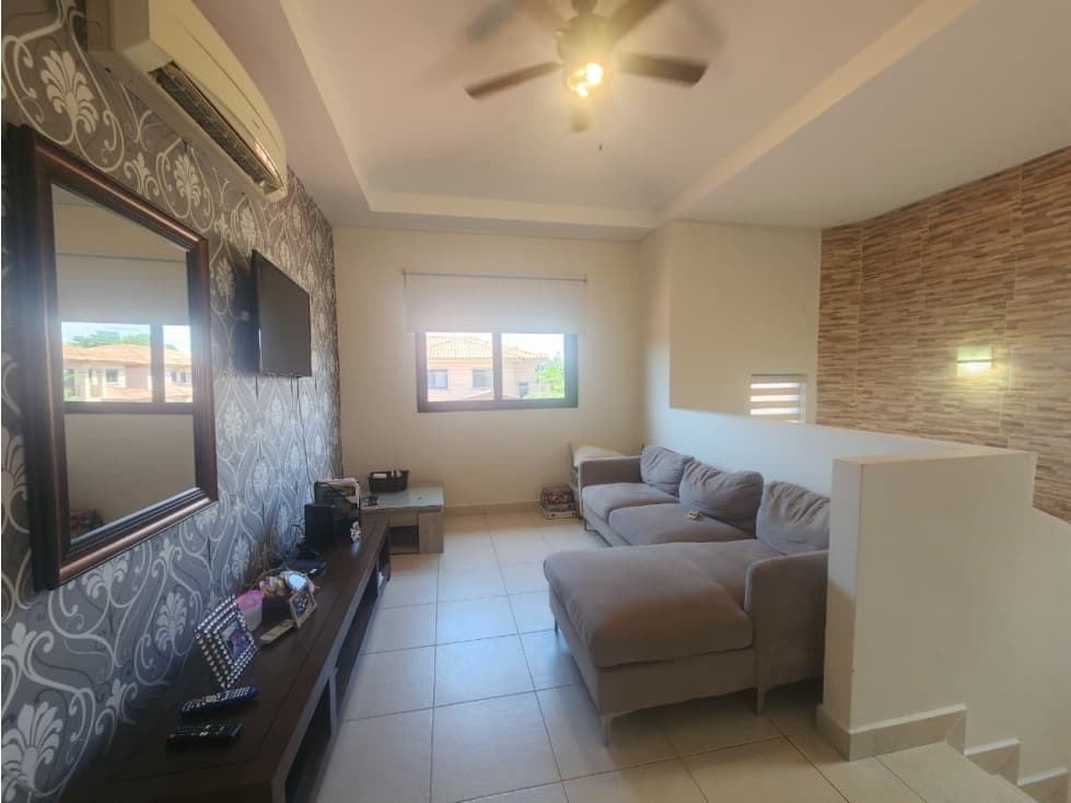 Casa de Esquina en Venta PH Versalles Ciudad de Panamá - LH — foto 5