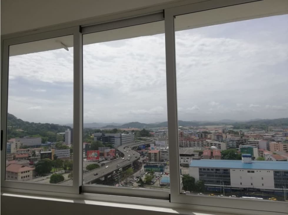 VENTA DE APARTAMENTO PH BAY VIEW AV BALBOA SG — foto 1