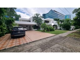 Casa de Dos Pisos en Venta Urbanización Obarrio | DC