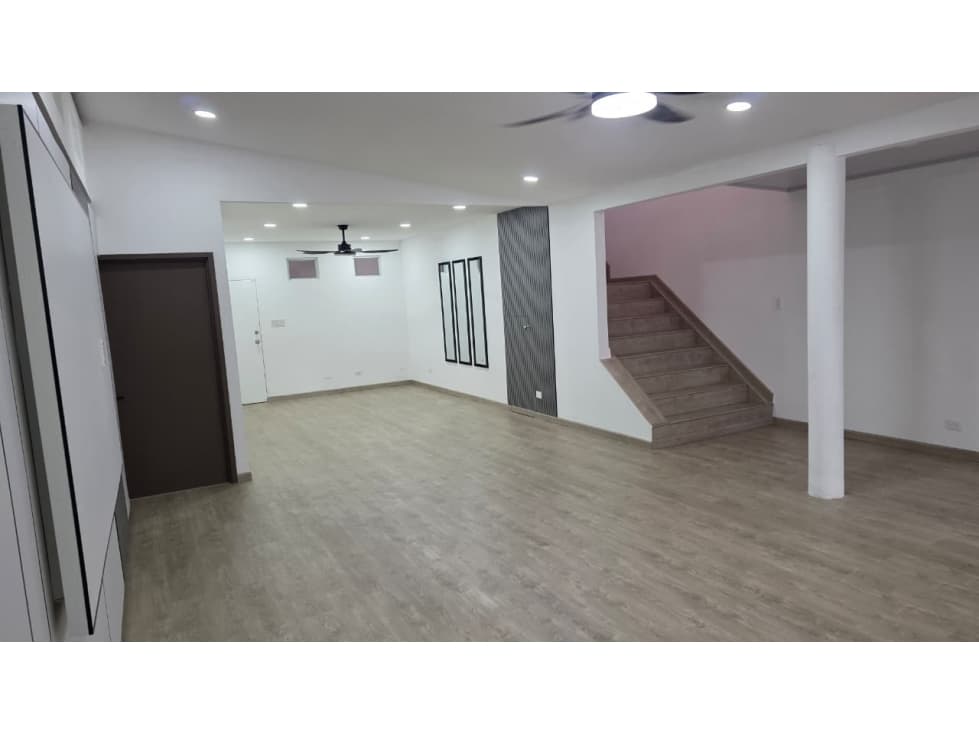 Venta de Casa Remodelada en Brisas del Golf - SG — foto 2