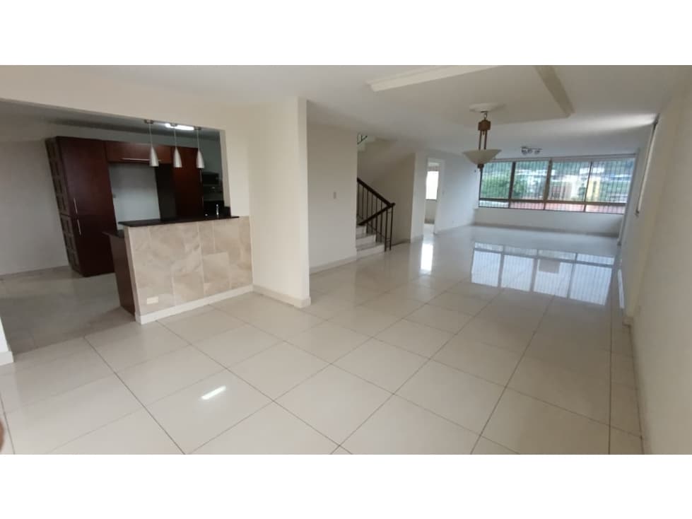 Casa Triplex en Venta El Avance II, Betania | DC — foto 5