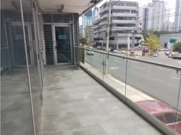 Alquiler de Local Comercial en via España Planta Alta