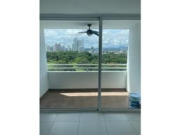 Alquiler de apartamento en Via Porras a lado del Parque Omar