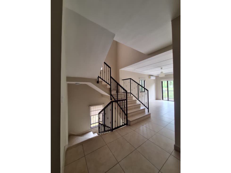 Se vende casa en Embassy Club — foto 5