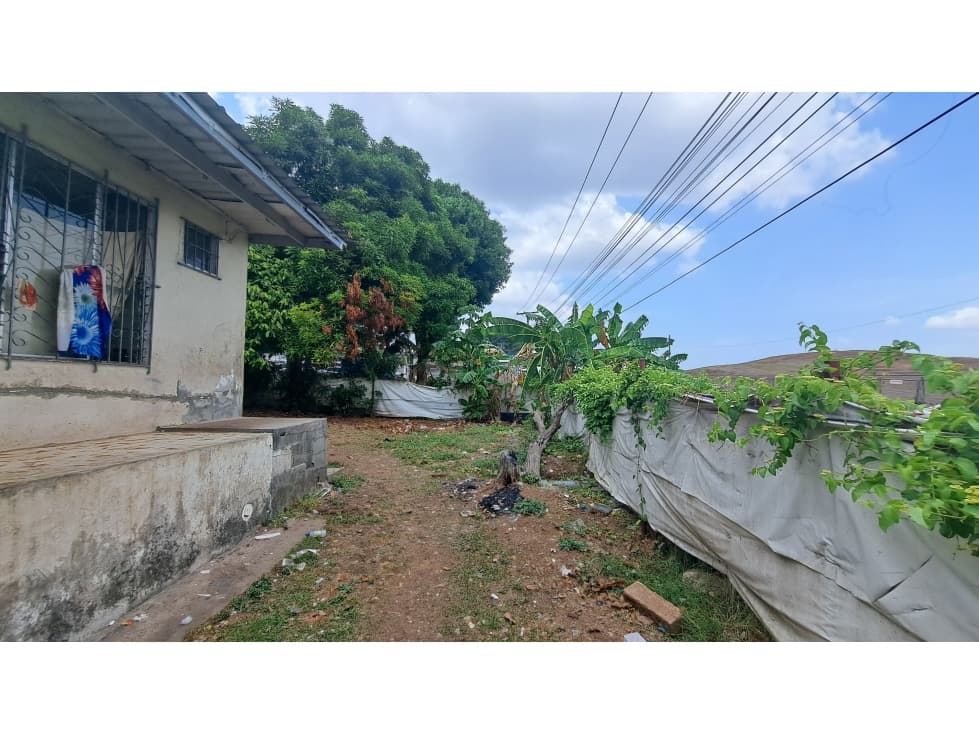 Venta de casa con terreno en Tocumen — foto 5
