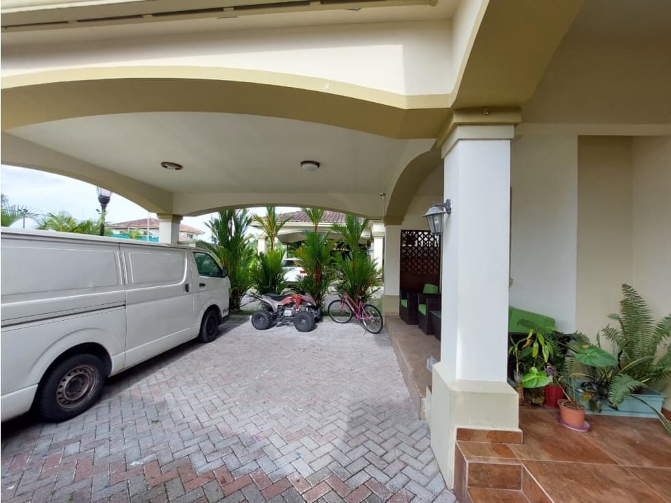 Venta de Casa en Residencial El Doral, Costa Sur — foto 3