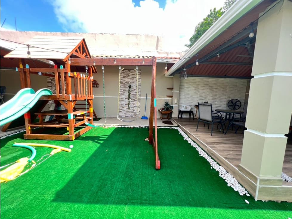 VENTA DE CASA EN ARRAIJAN, LAGO EMPERADOR — foto 4