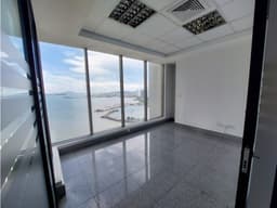 Se Alquila Oficina torre Bicsa Esquina Av.Balboa