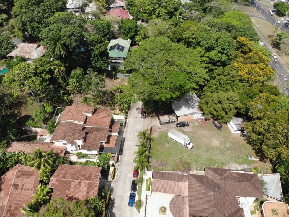 VENTA DE CASA EN ANCÓN — foto 2