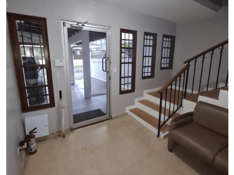 Se vende casa comercial en San Francisco, Calle 73 — foto 2