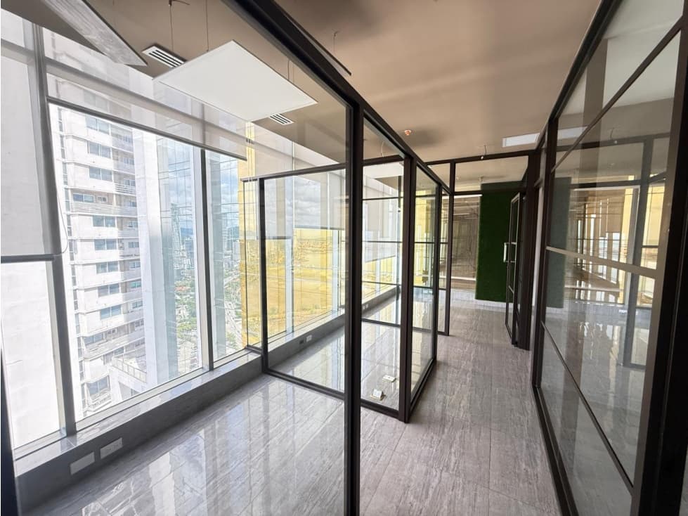 Alquiler de Oficina en Torre Bicsa, Av. Balboa — foto 2
