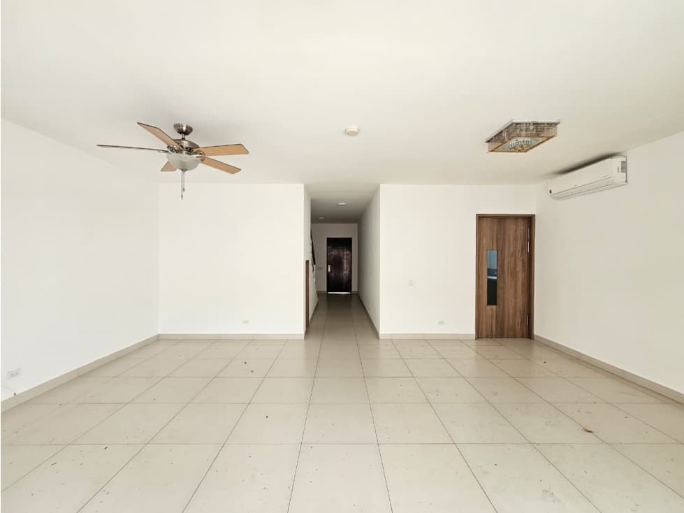 Venta de Casa en Altos del Parque, Vía Centenial — foto 3