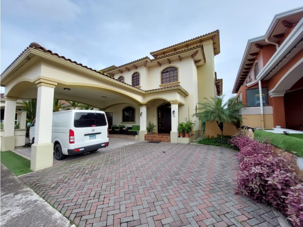 Venta de Casa en Residencial El Doral, Costa Sur — foto 1