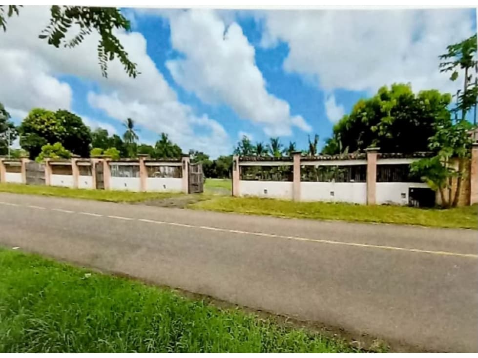 Se Vende Casa con amplio terreno en Las Tablas REMATE (LM) — foto 1