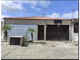 Se Vende Casa con piscina-Arraiján-Espacio,comodidad y ubicación(LM)