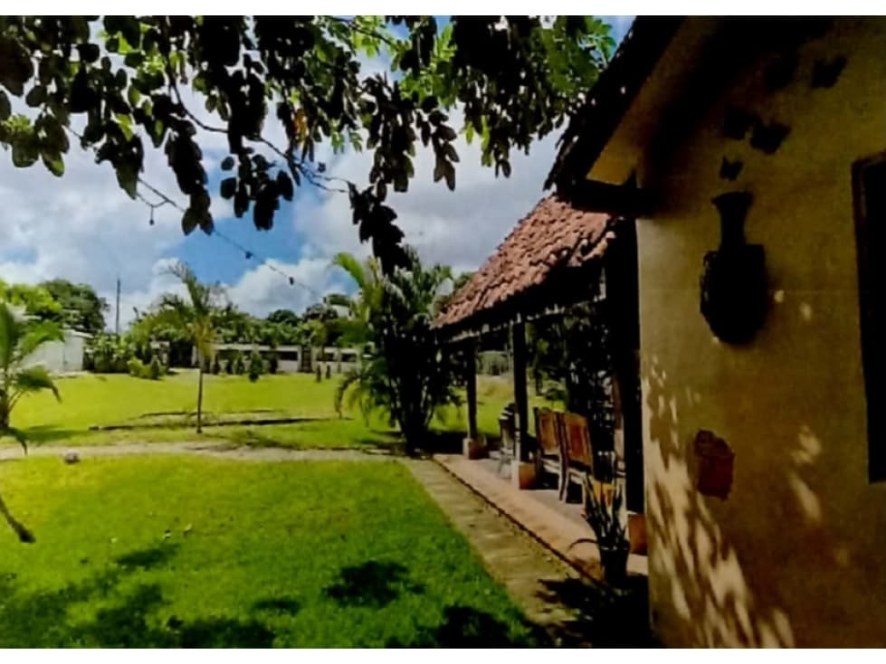 Se Vende Casa con amplio terreno en Las Tablas REMATE (LM) — foto 2