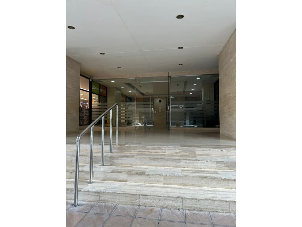Se Alquila Espacio Comercial en Mezanine - Calle 50 (LM) — foto 2