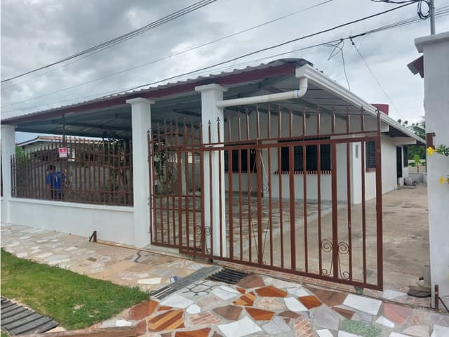 Casa en Alquiler en 4to Centenario