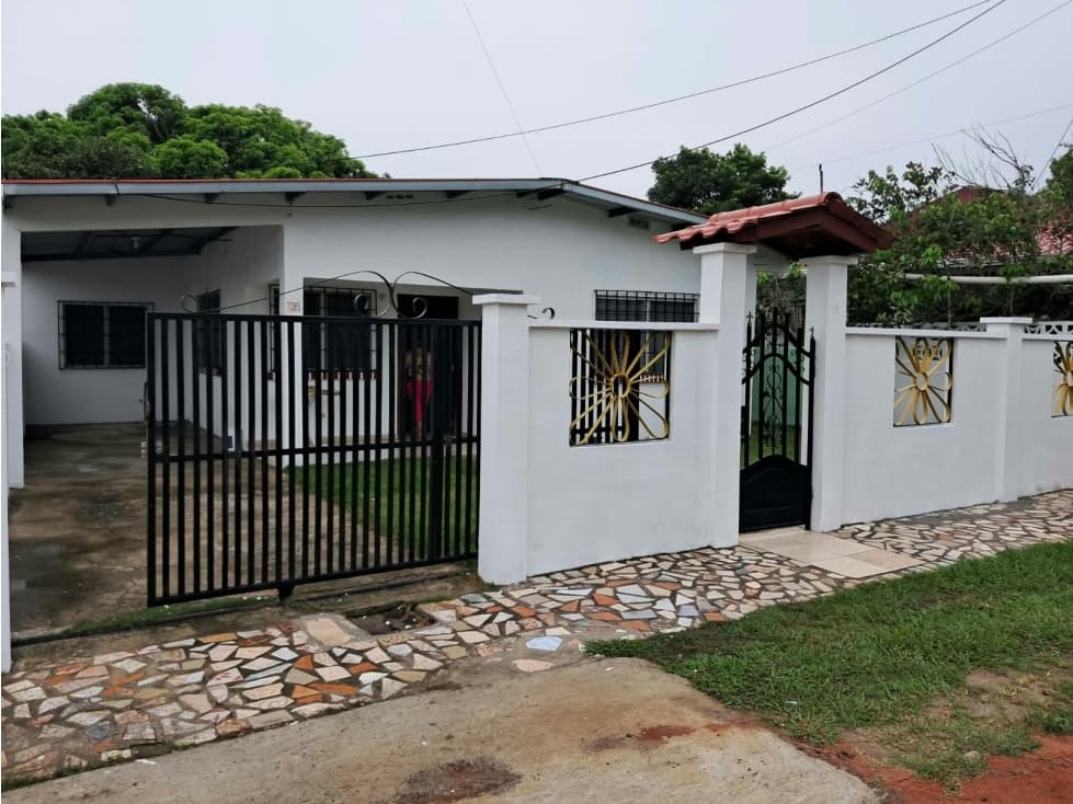 CASA EN 4TO CENTENARIO — foto 1