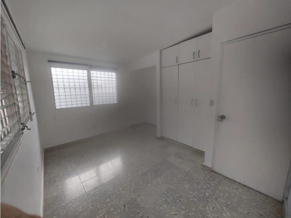 Casa en Alquiler en 4to Centenario — foto 4