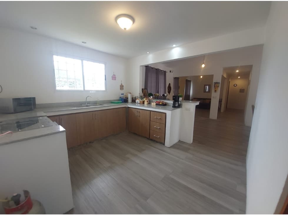 VENDO en Penonomé Tú Hogar con Piscina Te Está Esperando! — foto 4