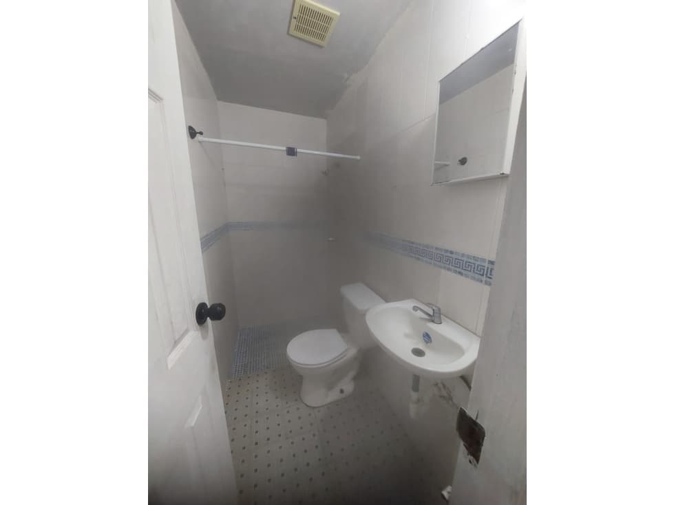 Casa en Alquiler en 4to Centenario — foto 6
