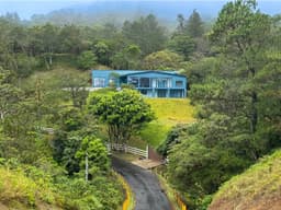 Exclusivo Hogar Altos de Maria | 443 m² sobre 3,119 m² de Terreno