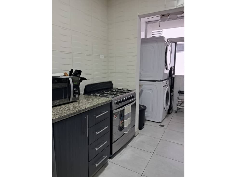 Venta@Amoblado en PH Luxor 200 El Cangrejo | 2 Recámaras | Balcón — foto 2